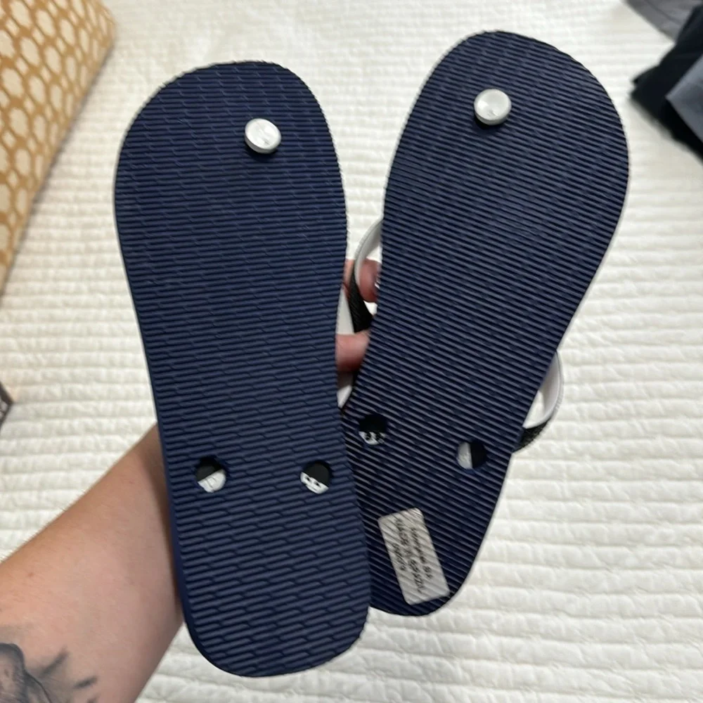 NWOT havaiana sandals